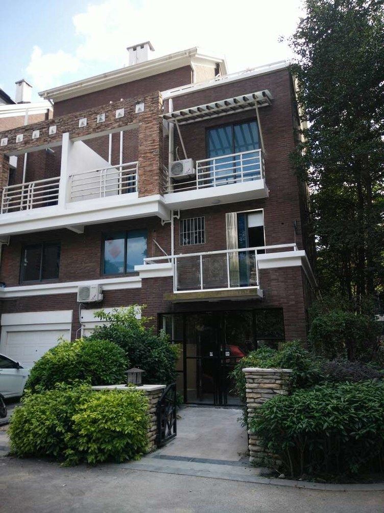 西安向往的别墅轰趴吴溪(景观公园分店)