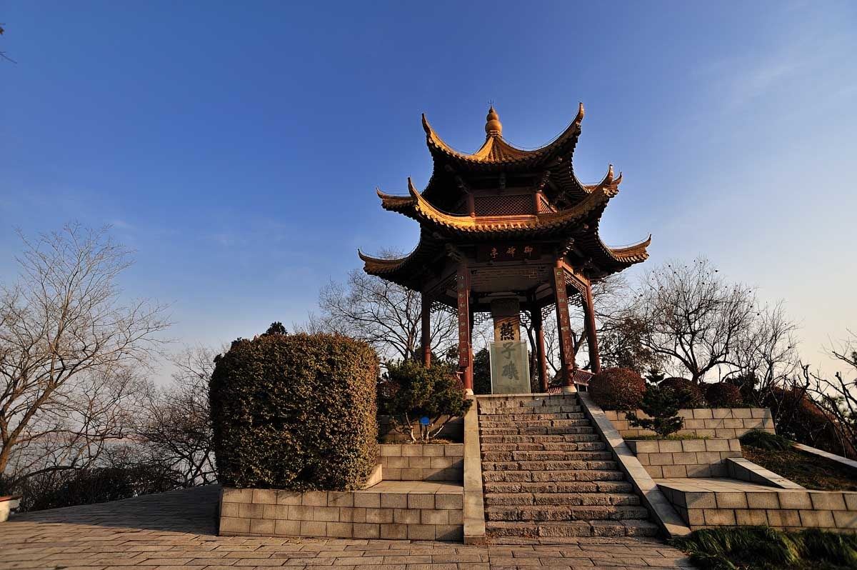 南京Locals路客·南京栖霞A02舍公寓(季家街分店)
