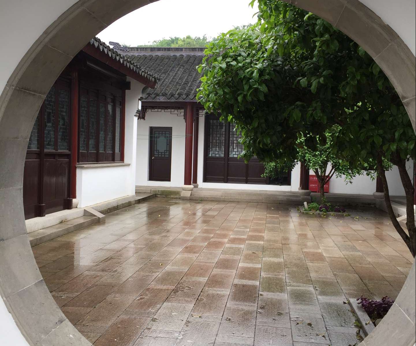 苏州谢龙山庄