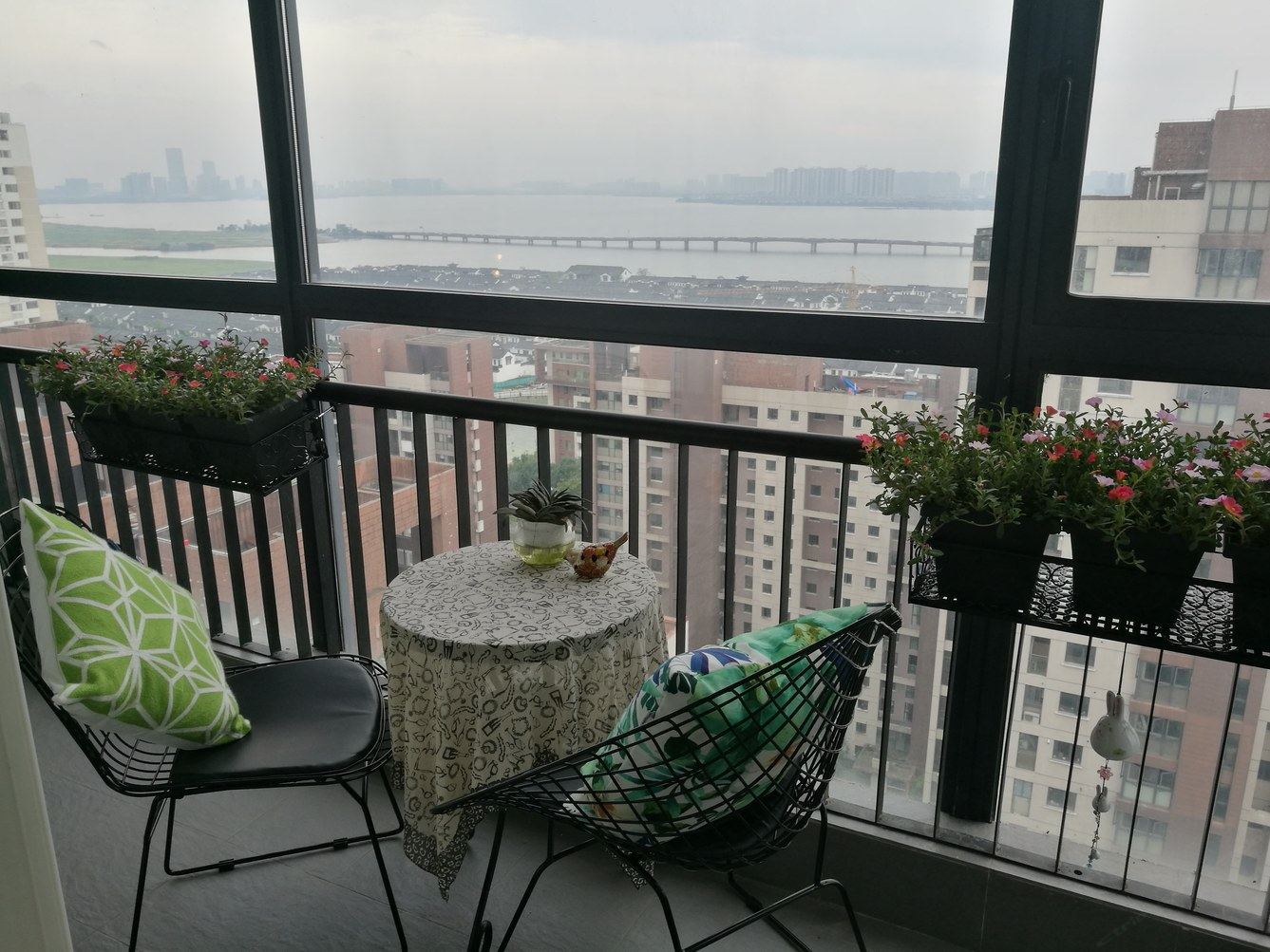 浪漫情侣吃货密集根据地公寓(苏州高和路店)