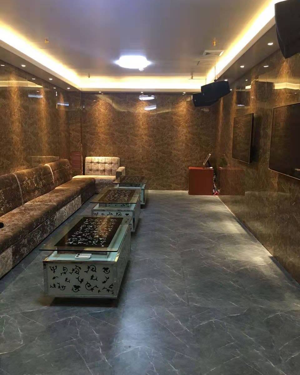 健身娱乐设施