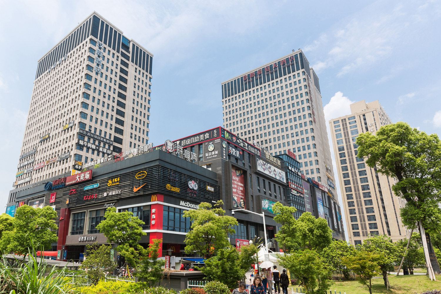 定安公寓(杭州滨文路店)