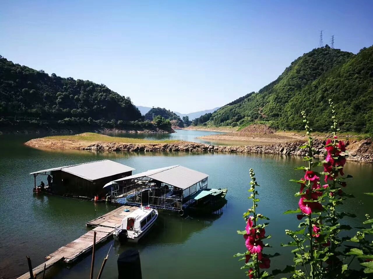 千岛湖桃源湖岸农庄
