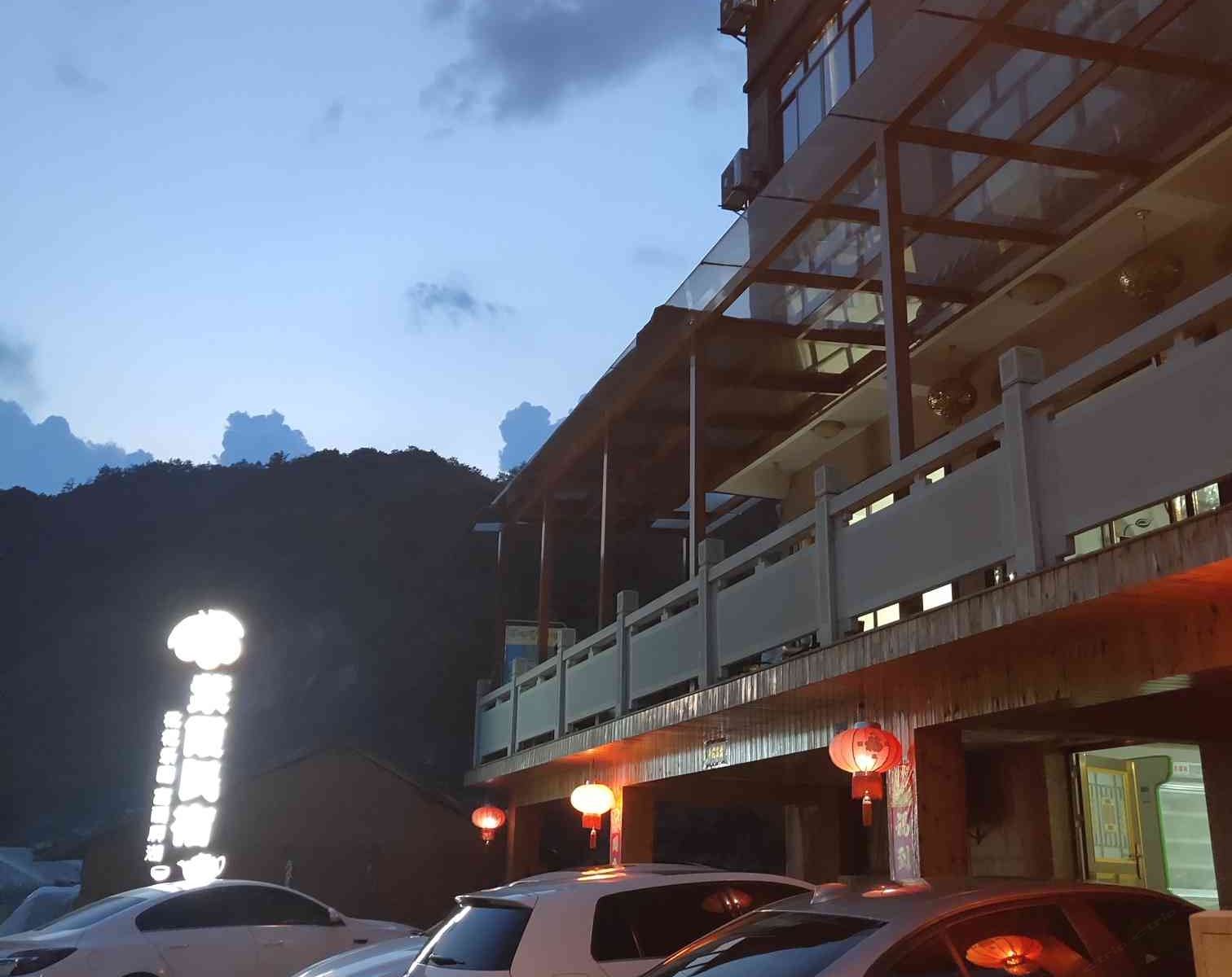千岛湖紫霞山庄