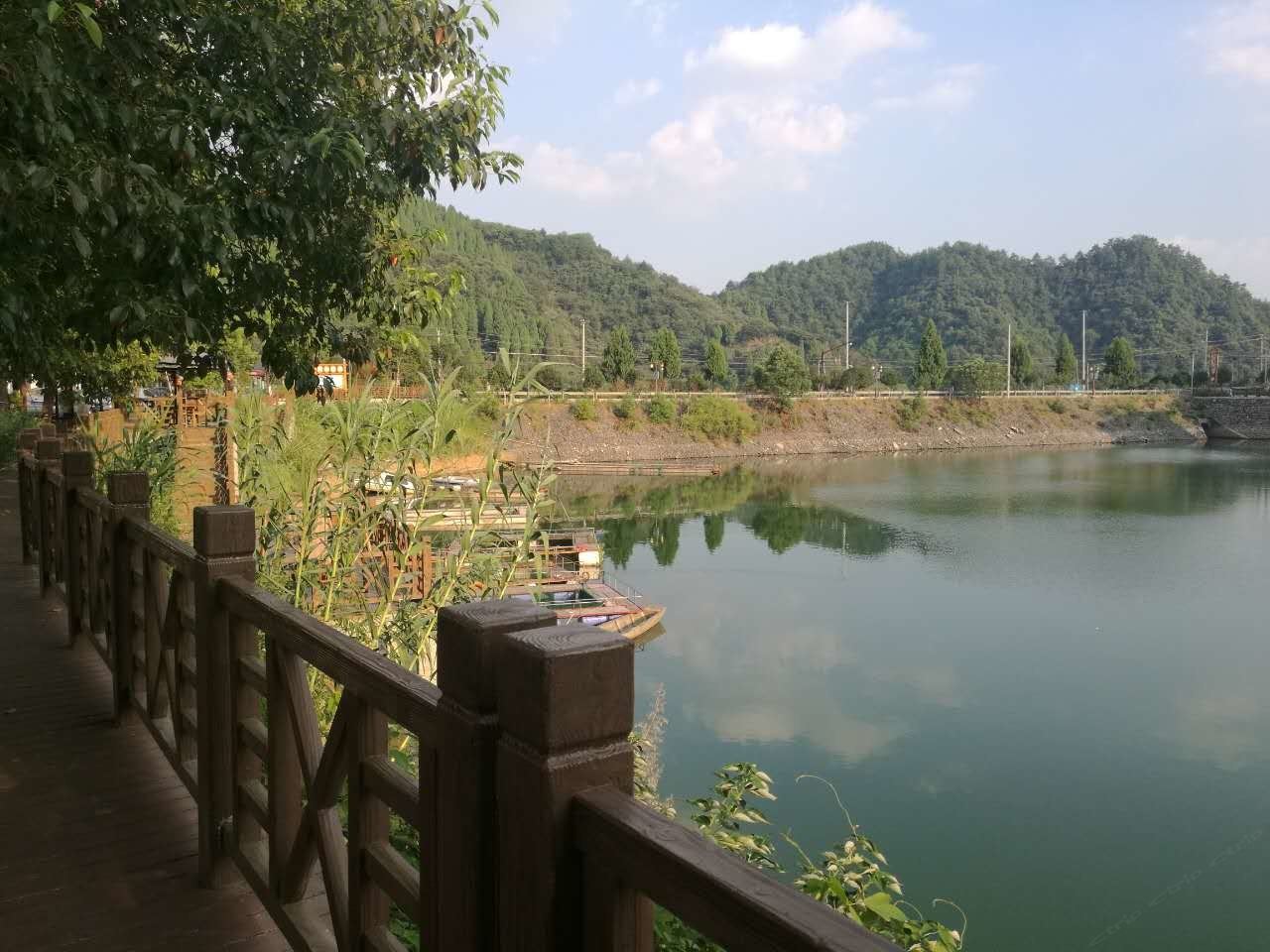 千岛湖清新度假屋农家乐