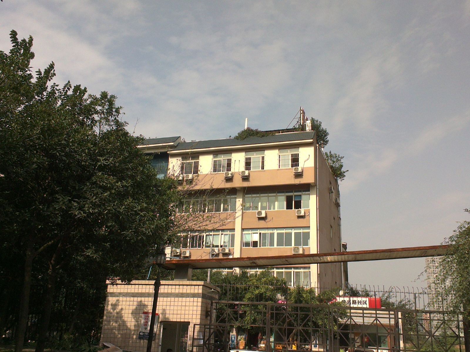 逸家公寓(成都石羊客车站店)
