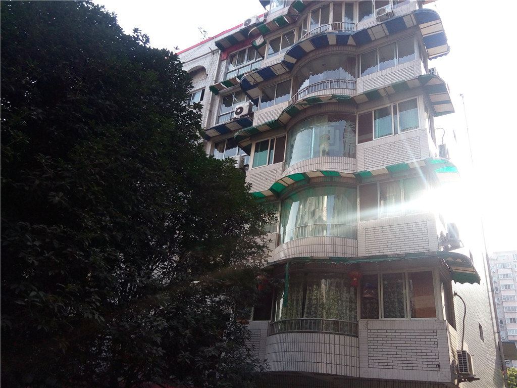 成都小不点川大望江公寓