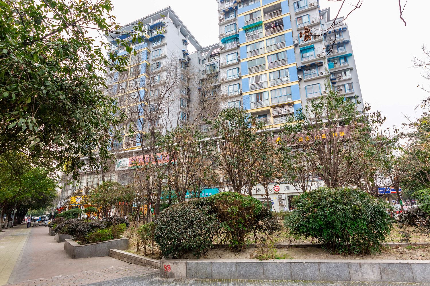 成都尚居复式公寓(中同仁路分店)