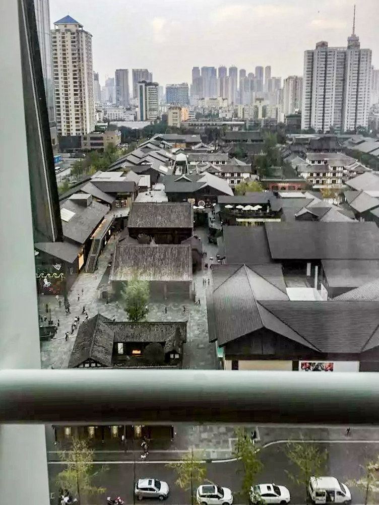 成都云朵遇上精品主题公寓