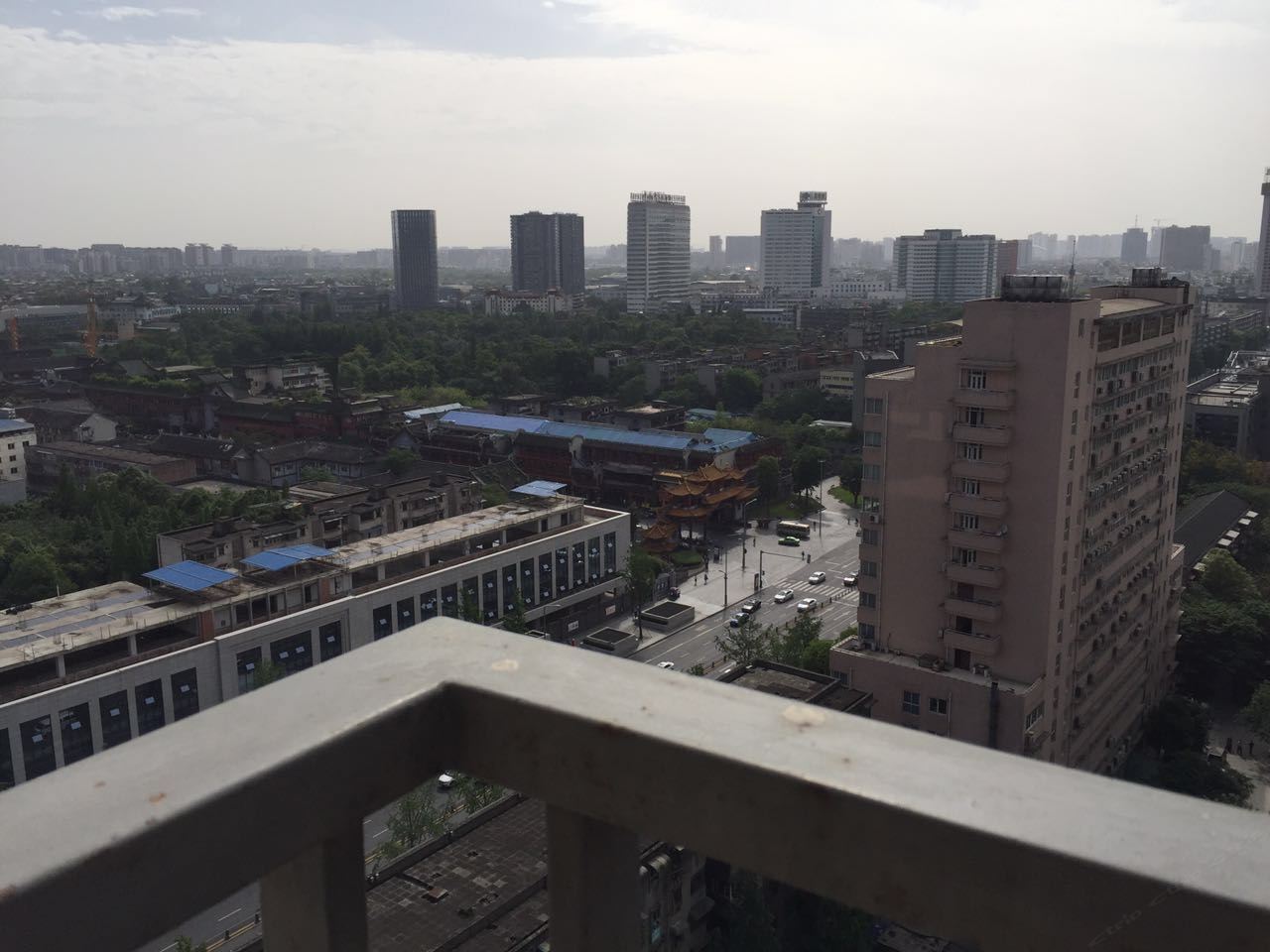 成都清新小筑普通公寓