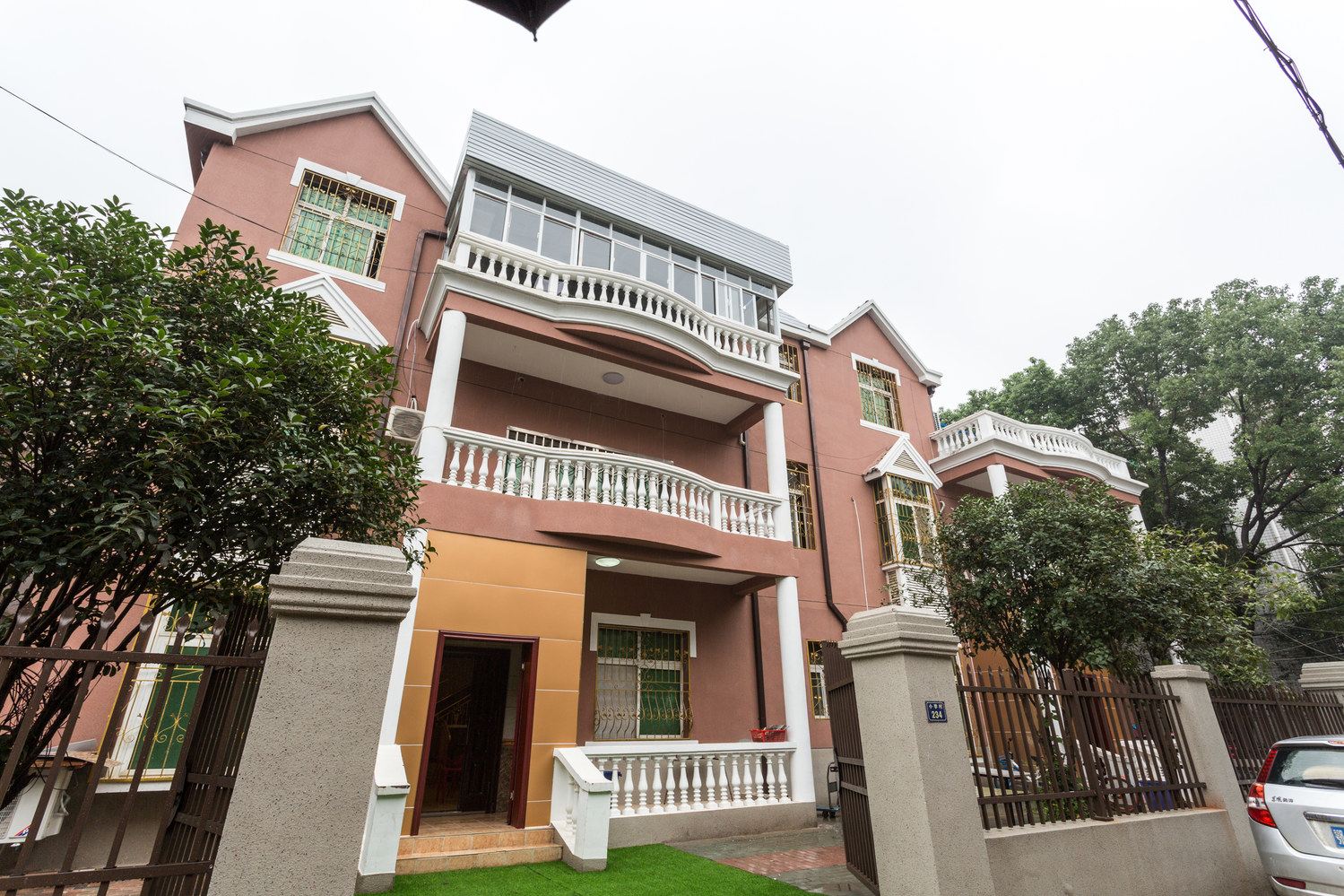 成都独栋日租连锁别墅聚会派对轰趴馆(沙堰巷店)