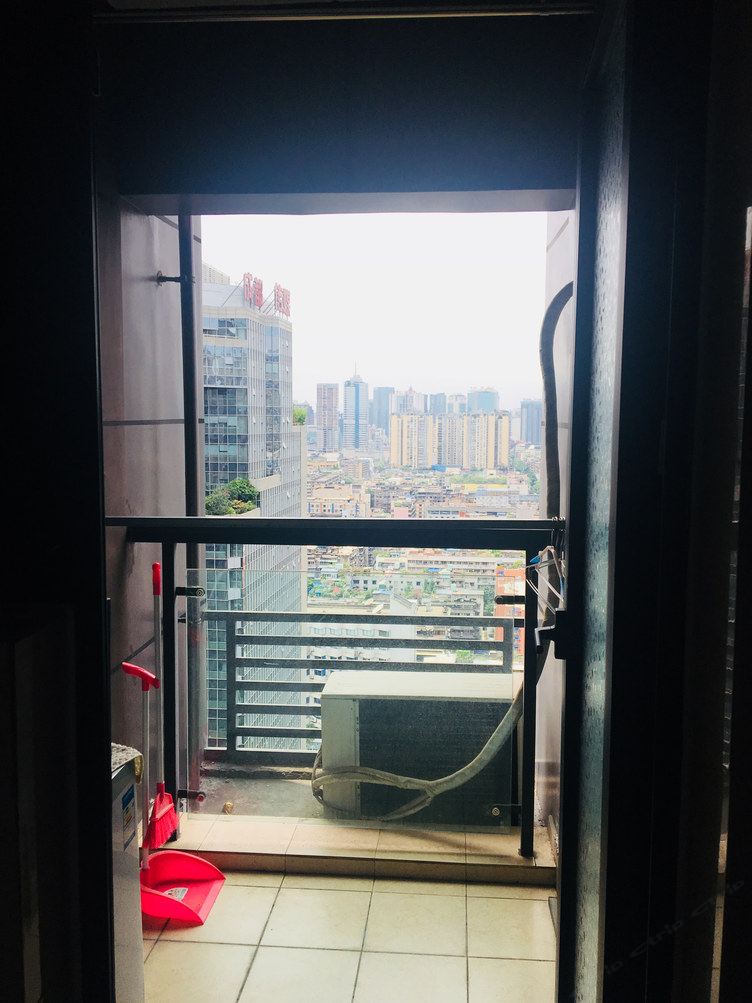 成都者耳美宿普通公寓