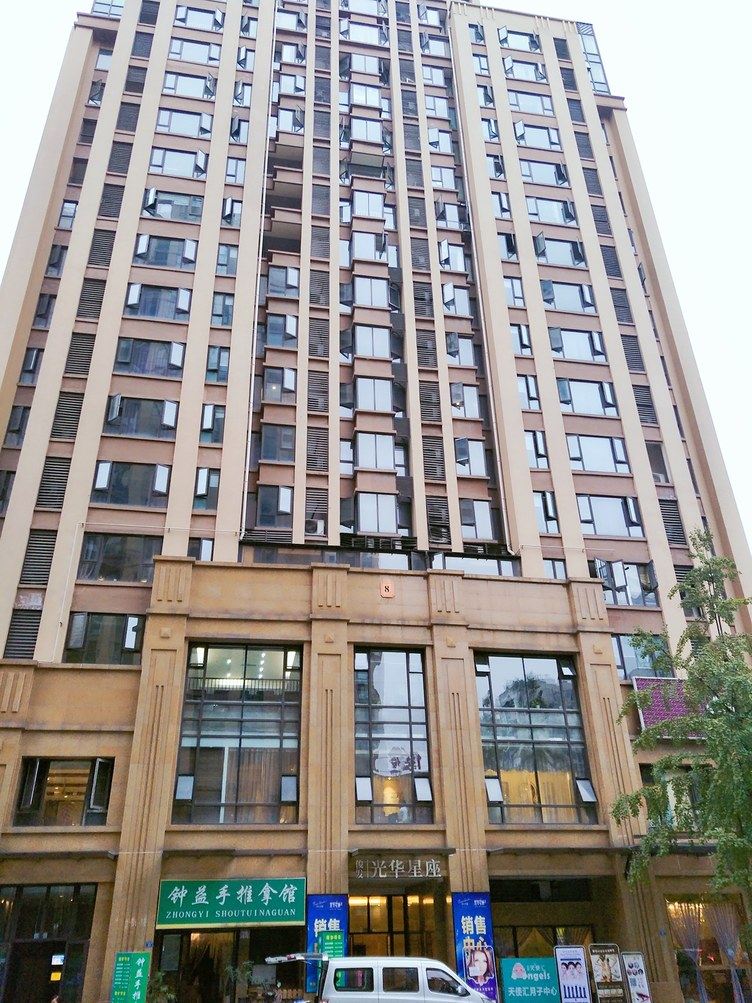 成都鹏瑞利公园旁时光公寓