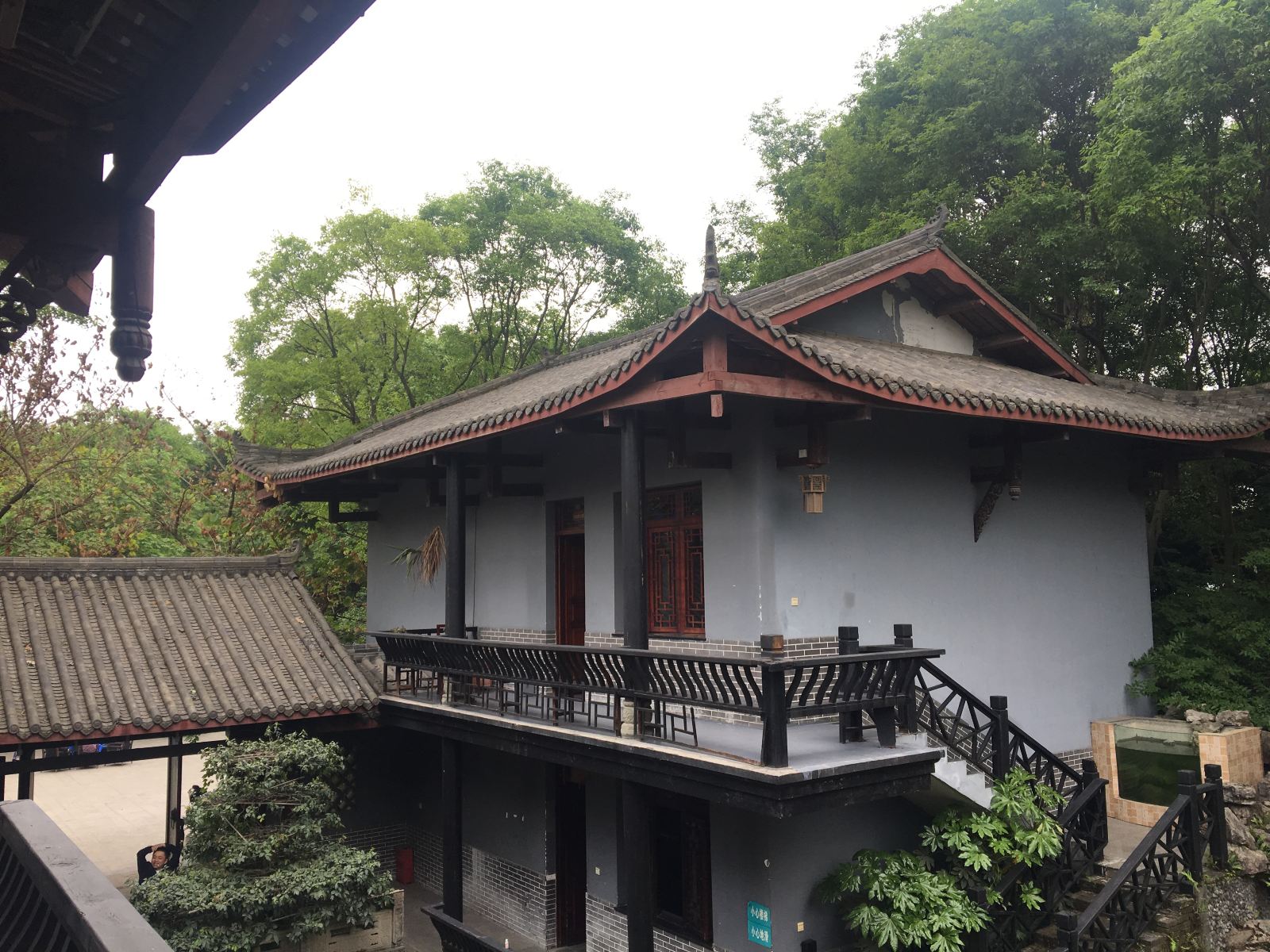 成都易铭商学院客栈