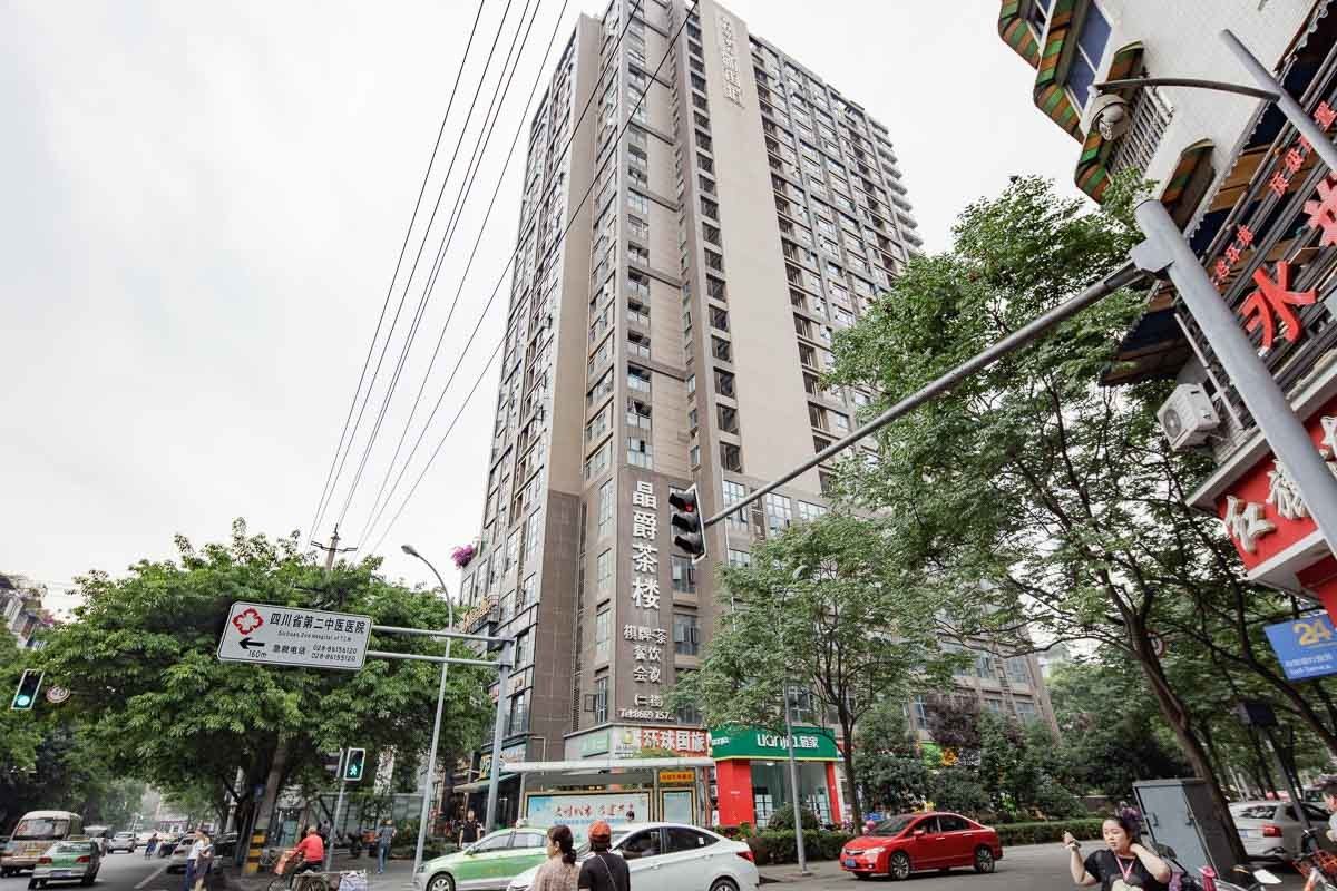 成都路客精品民宿BF4920(天仁石刻艺术博物馆分店)