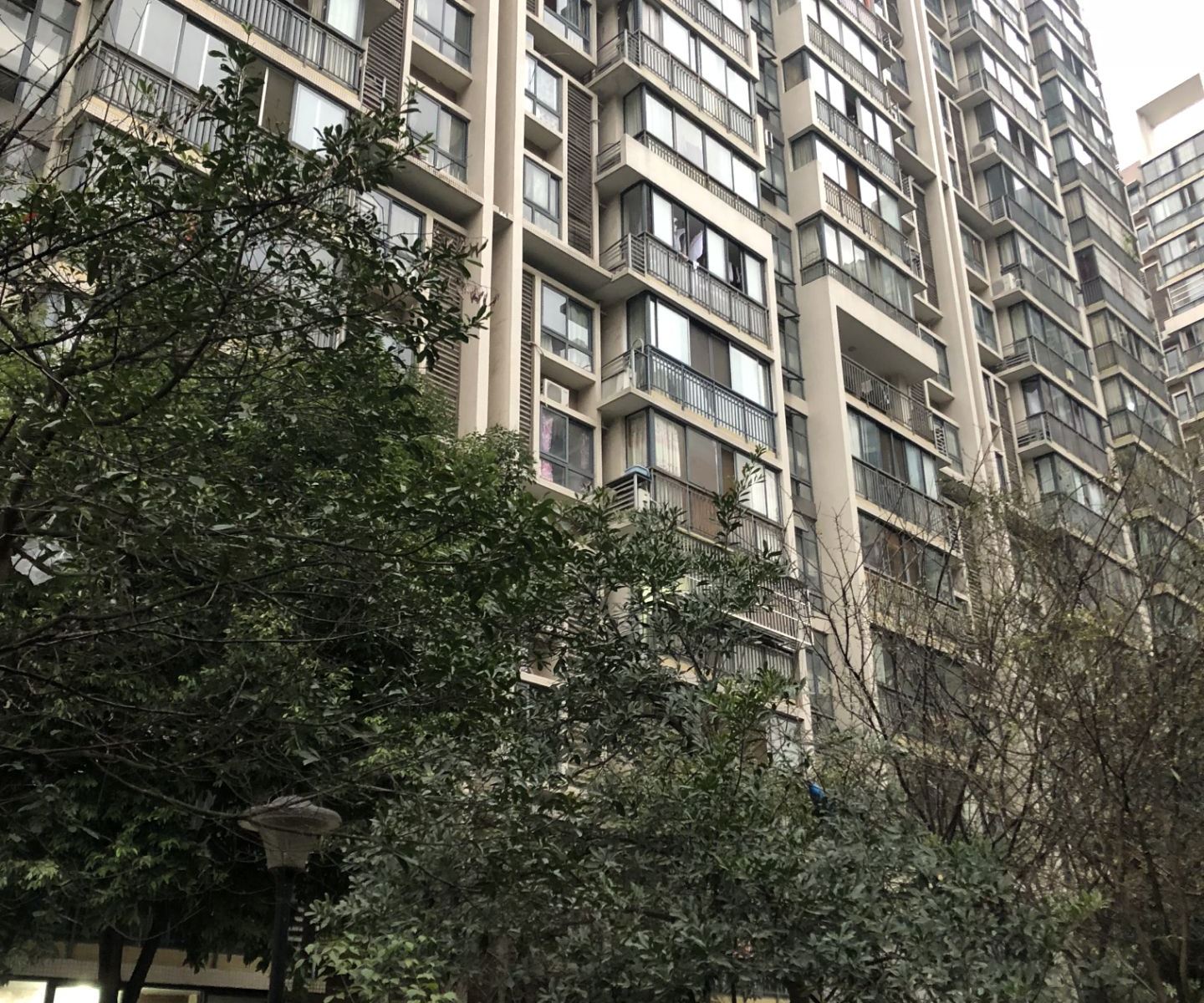 成都自由时光公寓