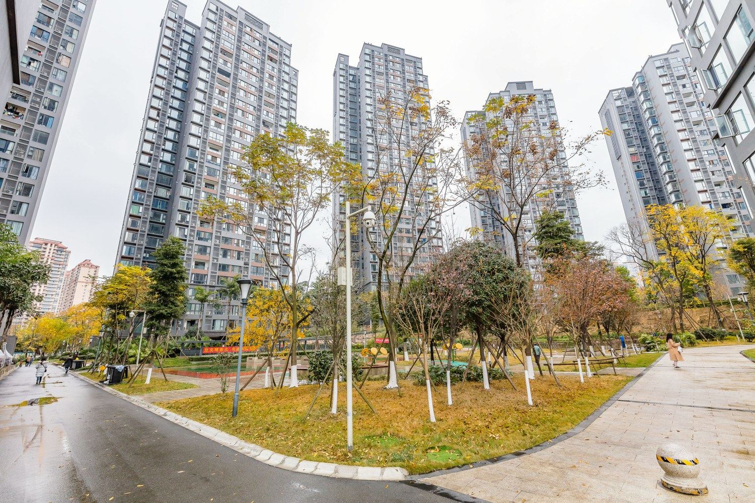 成都法式浪漫之家公寓