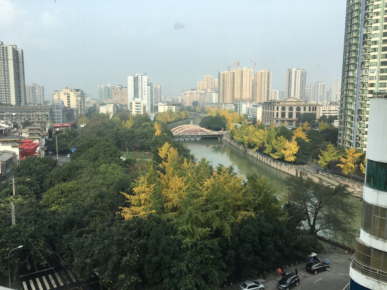 成都鱼在海中游公寓(9号店)