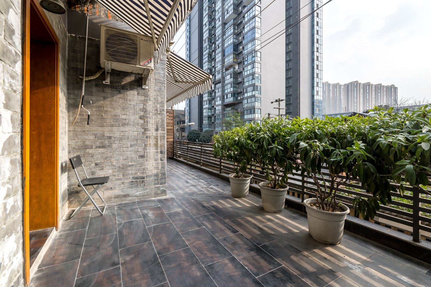 成都房东兔兔公寓(9号店)