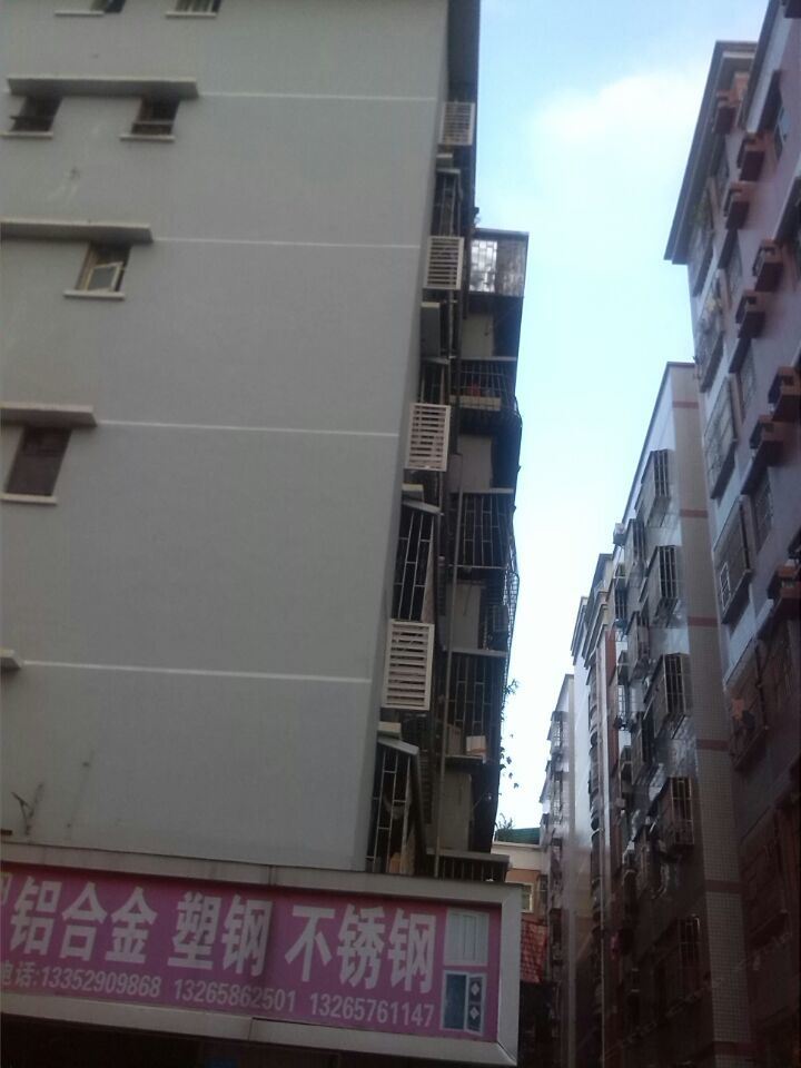 湖南大学生公寓(深圳罗湖人才市场店)