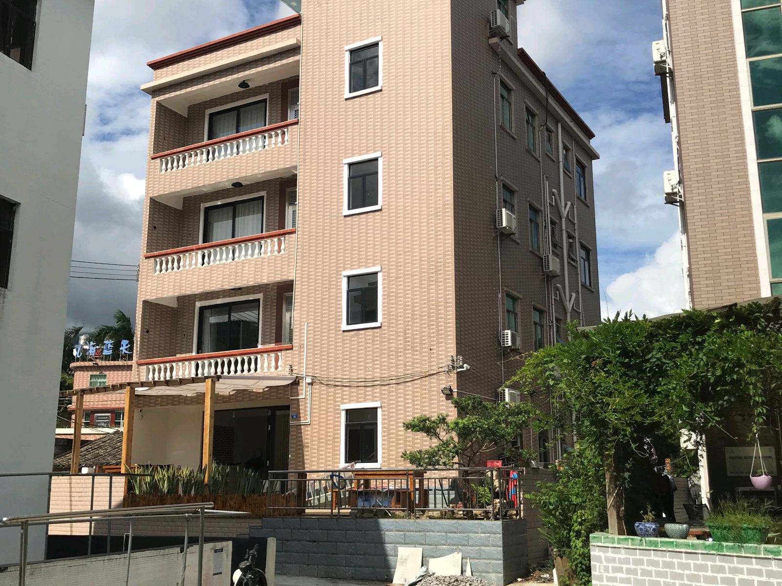 深圳沙卡冲浪客栈