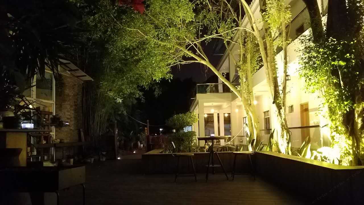 深圳木吾木同客栈
