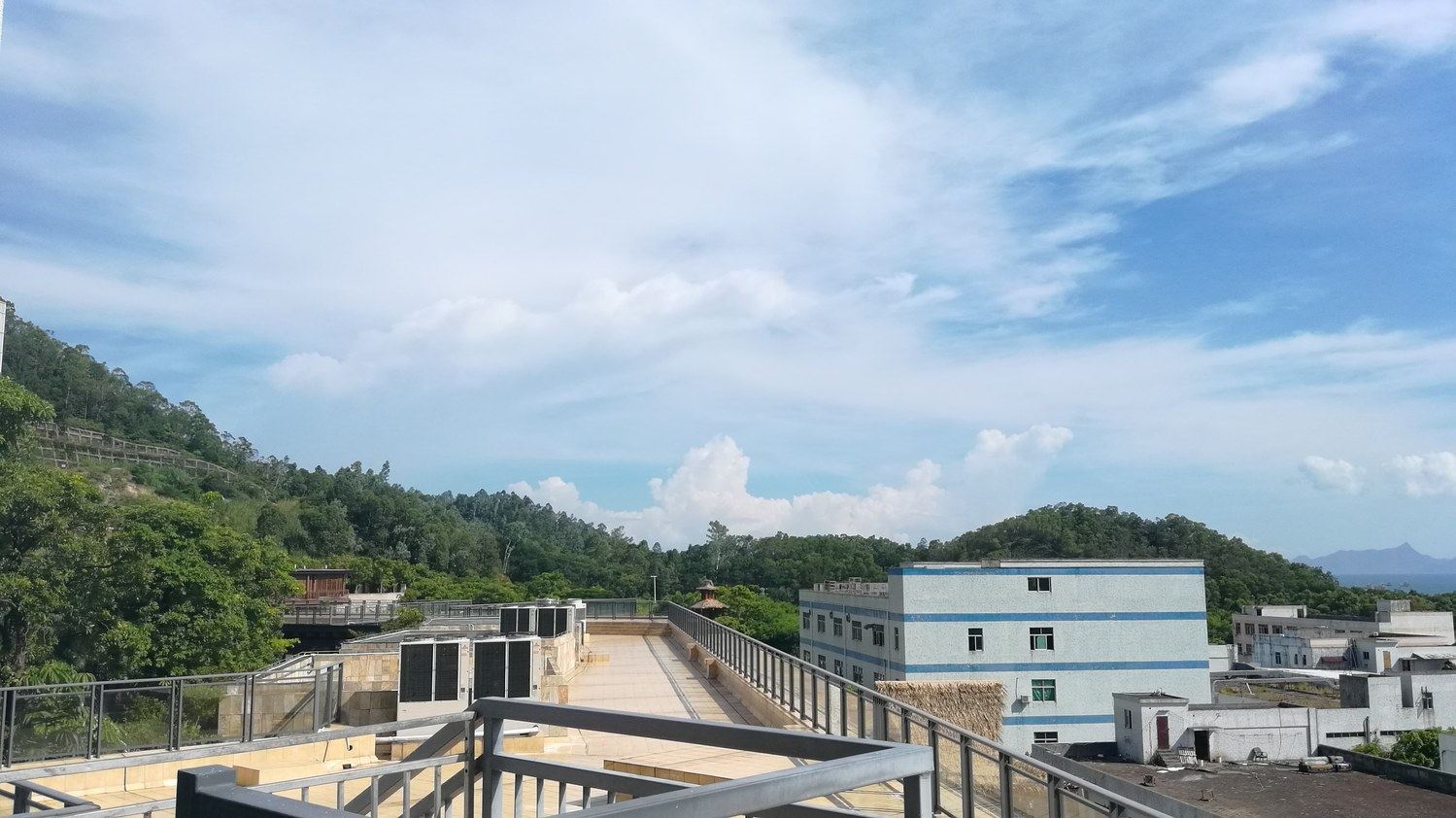 深圳酷途快乐酒店式公寓