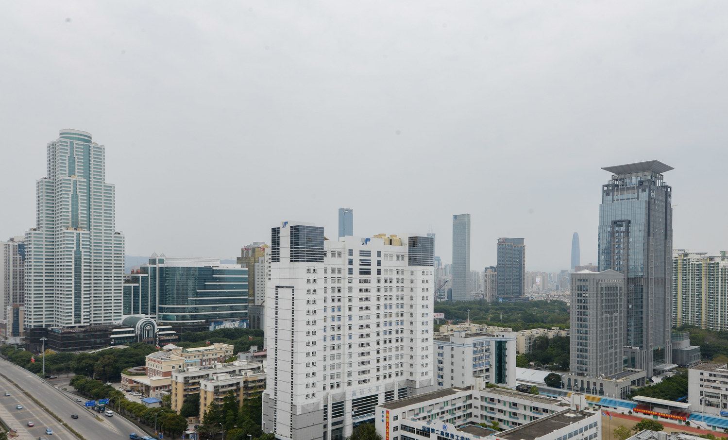 深圳乐逍遥普通公寓