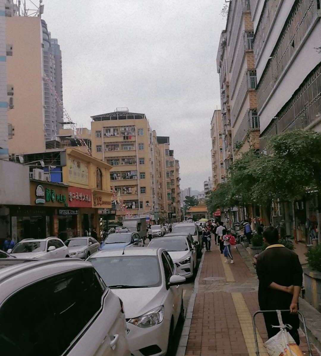 深圳鑫华酒店式公寓