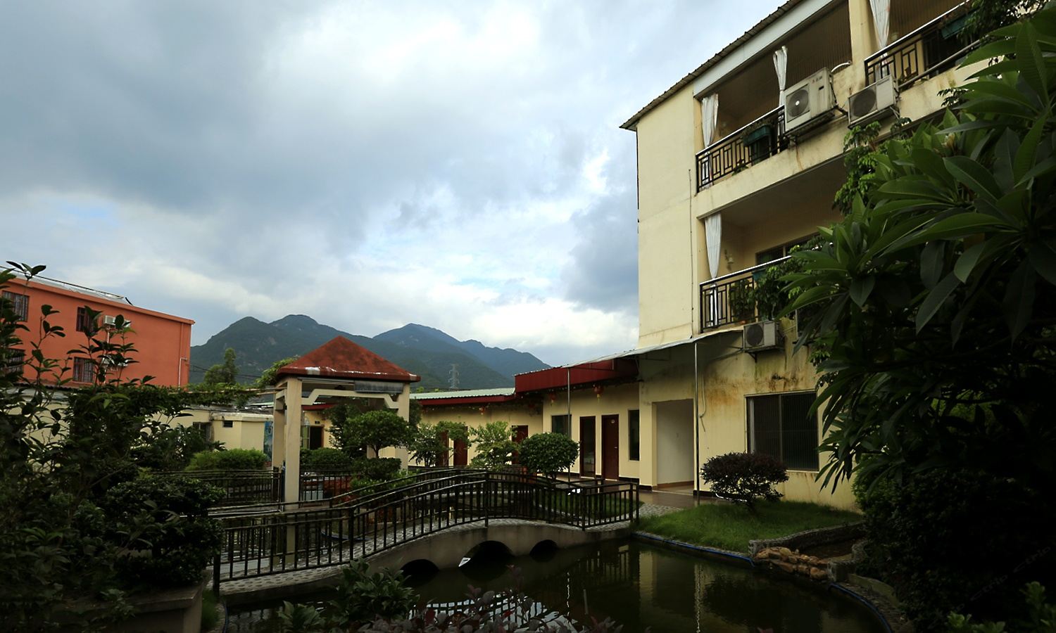 广州六三市温泉小屋