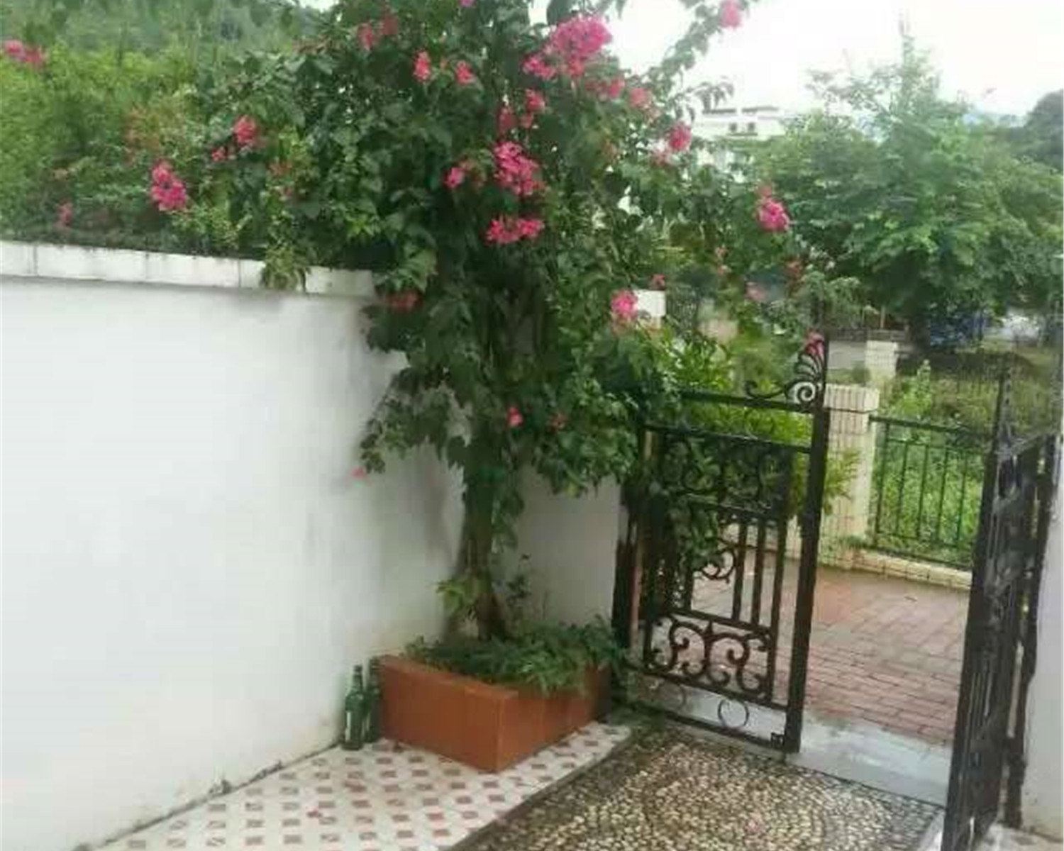 广州碧水新村雨润小屋度假别墅