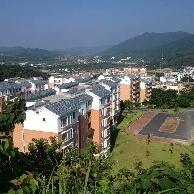 广州碧水新村豪华半山别墅