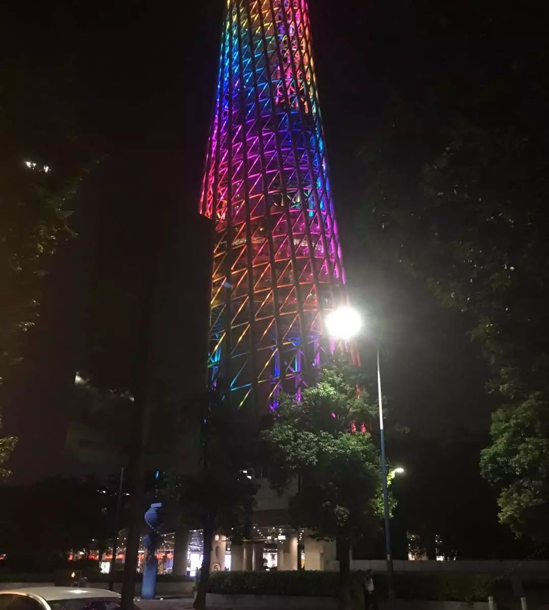广州小蛮腰女生圈青年旅舍