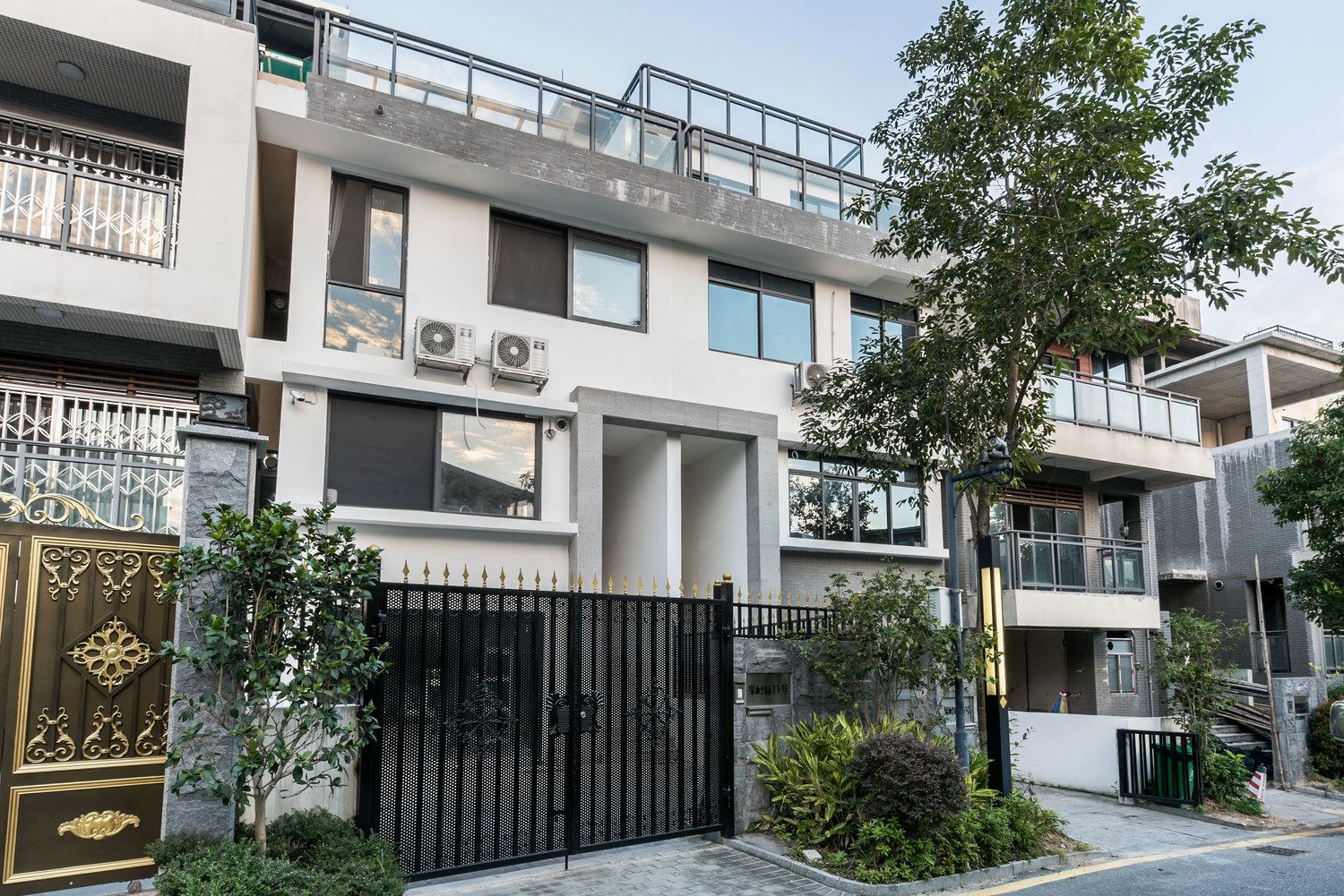 广州明月山溪山溪里豪华别墅(分店)