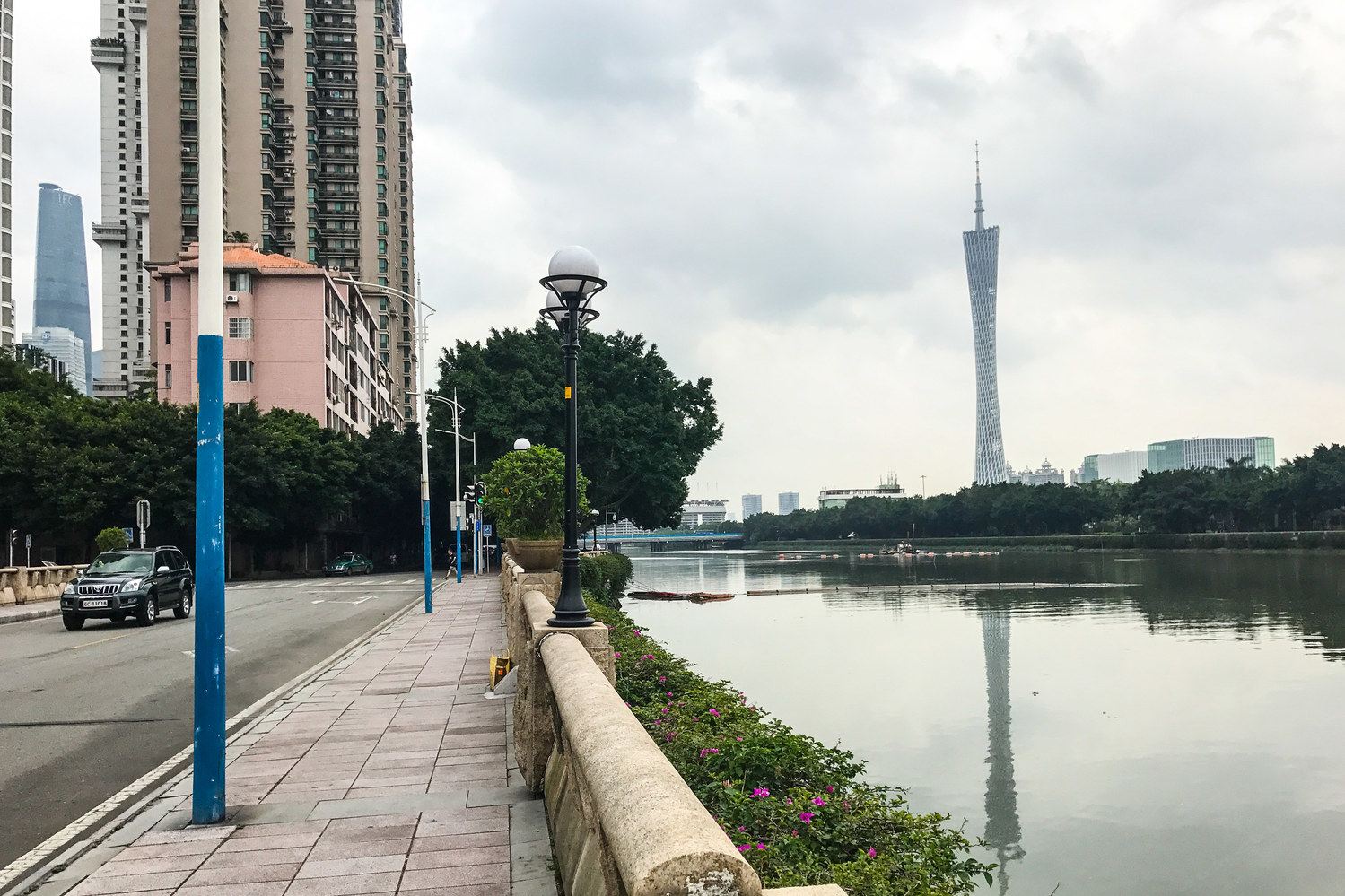 广州属于你异地的家普通公寓(寺右南一街一巷分店)