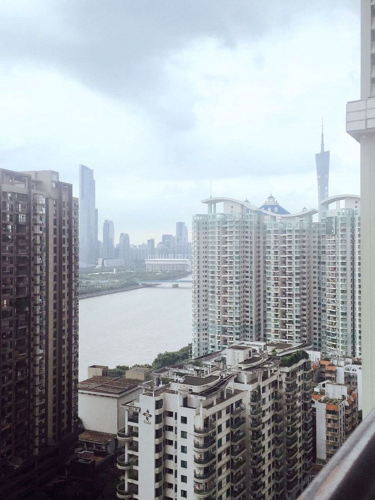 广州设计师江景公寓