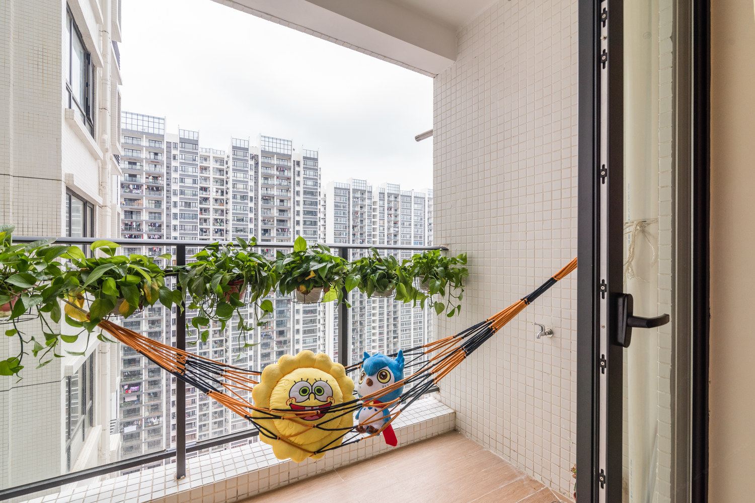 广州小猪家的阳光小屋公寓(绿怡11街分店)