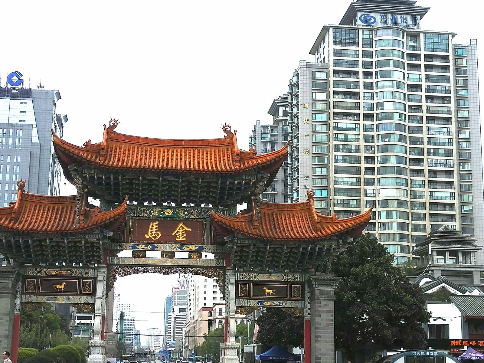 风凌子家公寓(昆明金碧路分店)