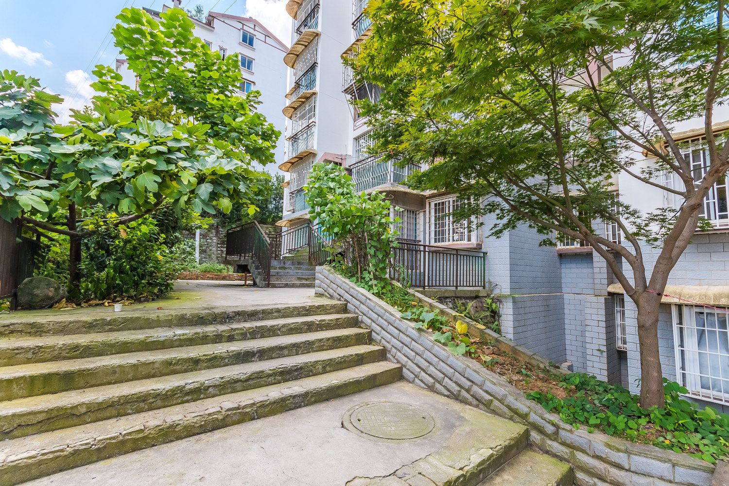 贵阳曹明忠公寓(百花山分店)