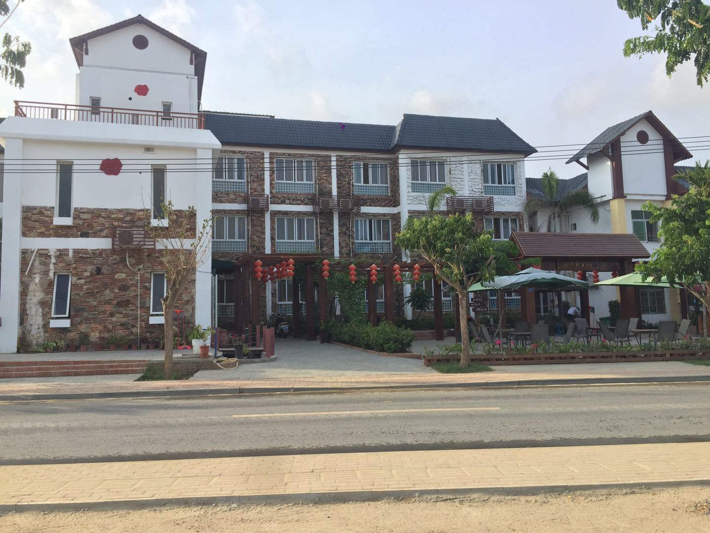 三亚亚龙湾远方有个村精品客栈