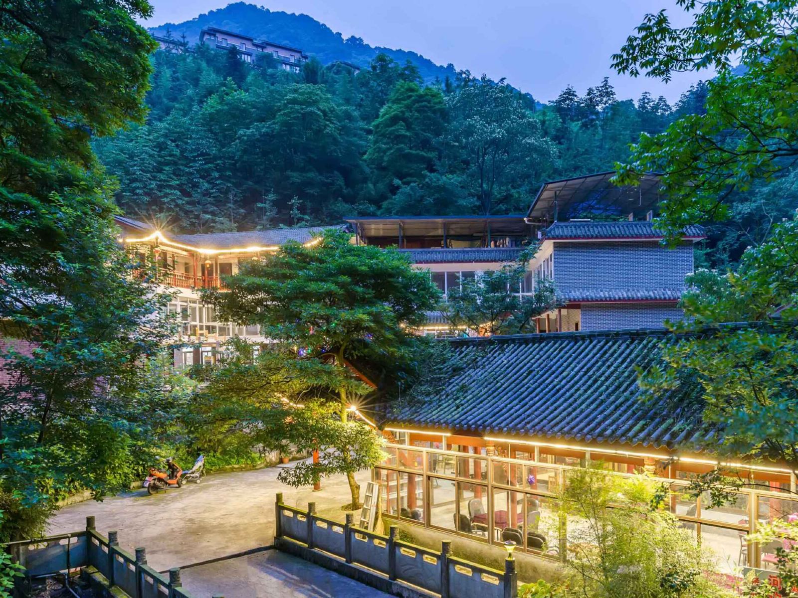 都江堰鼎泰园客栈