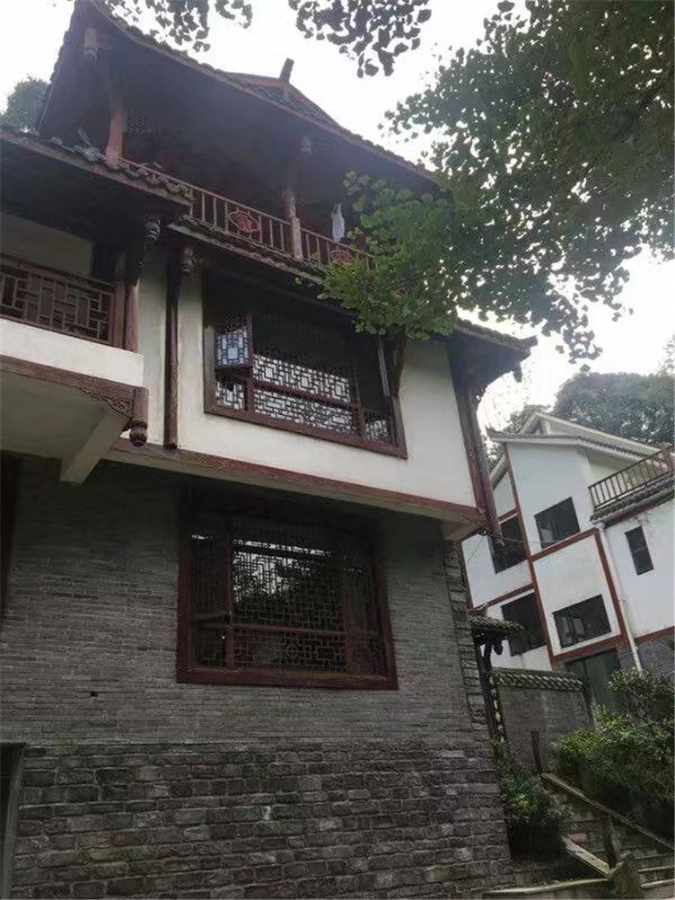 成都熊家墅院客栈(都江堰一品滩度假村分店)