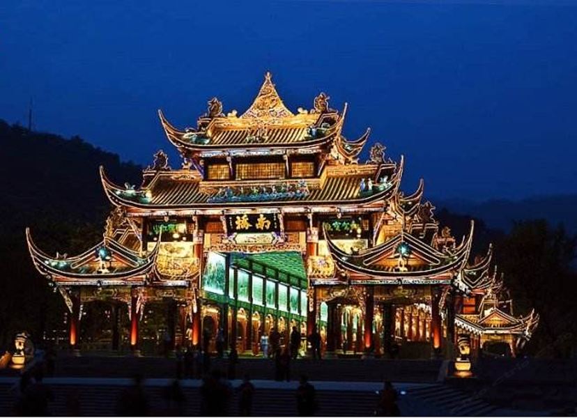 成都都江堰青草家近景区舒适四卧套房普通公寓