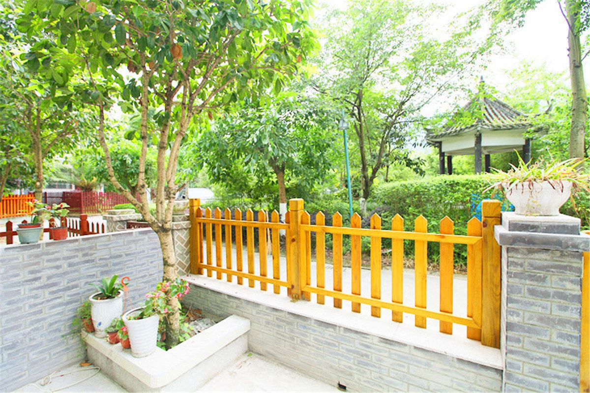 成都青城向东漫生活馆别墅(白鹤路店)