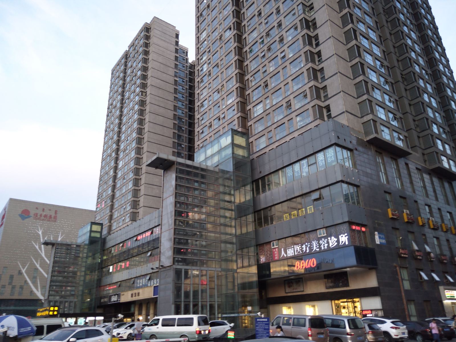 尚俭太空舱公寓(呼和浩特摩尔城店）