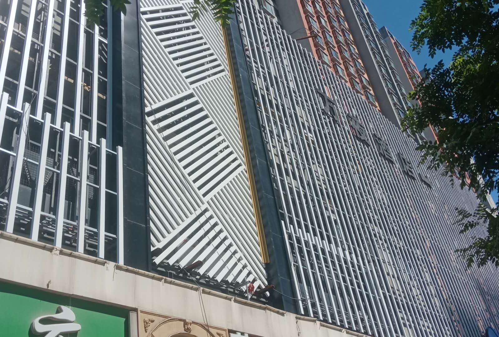 太原万夜酒店