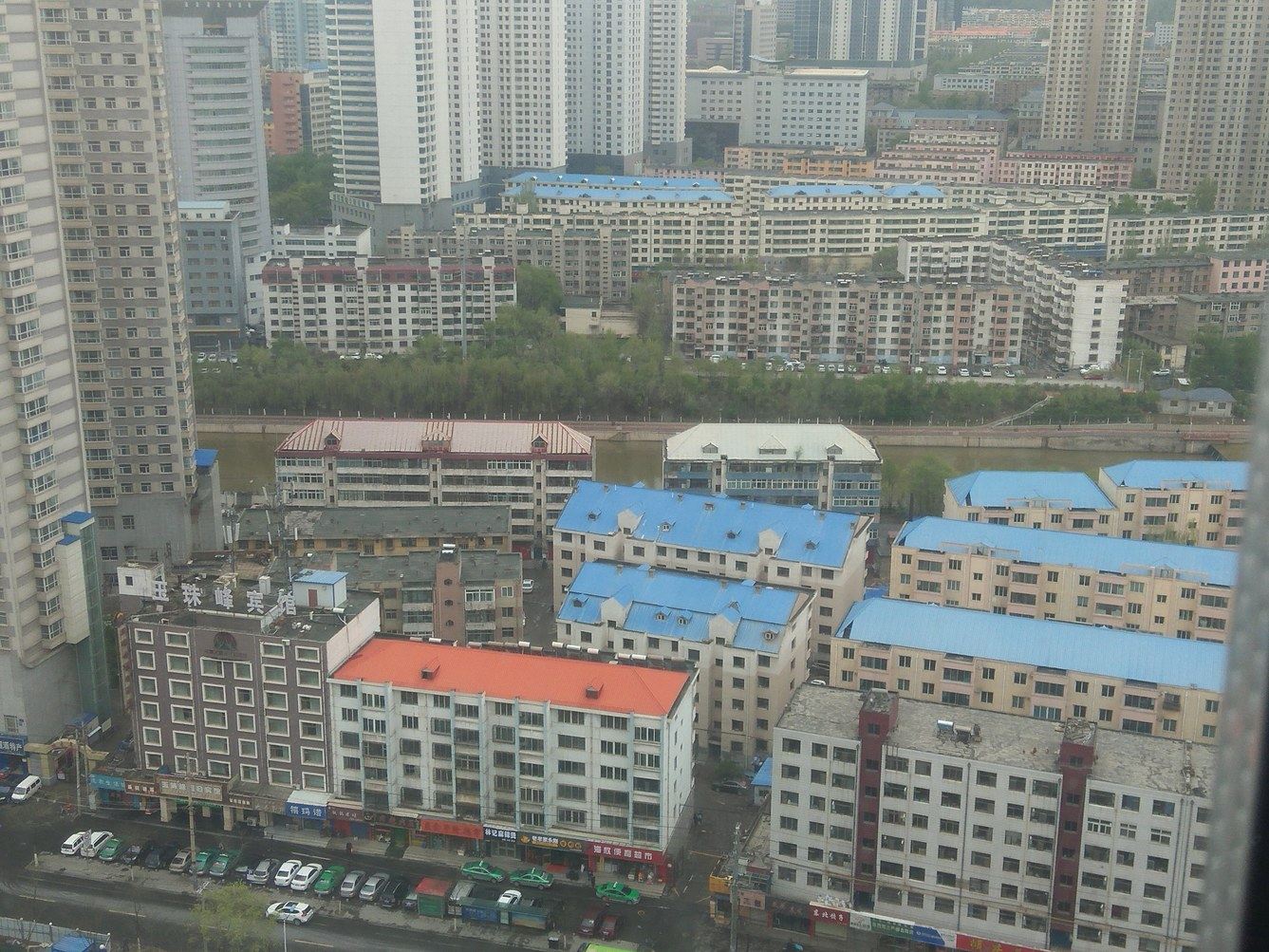 西宁红石榴公寓