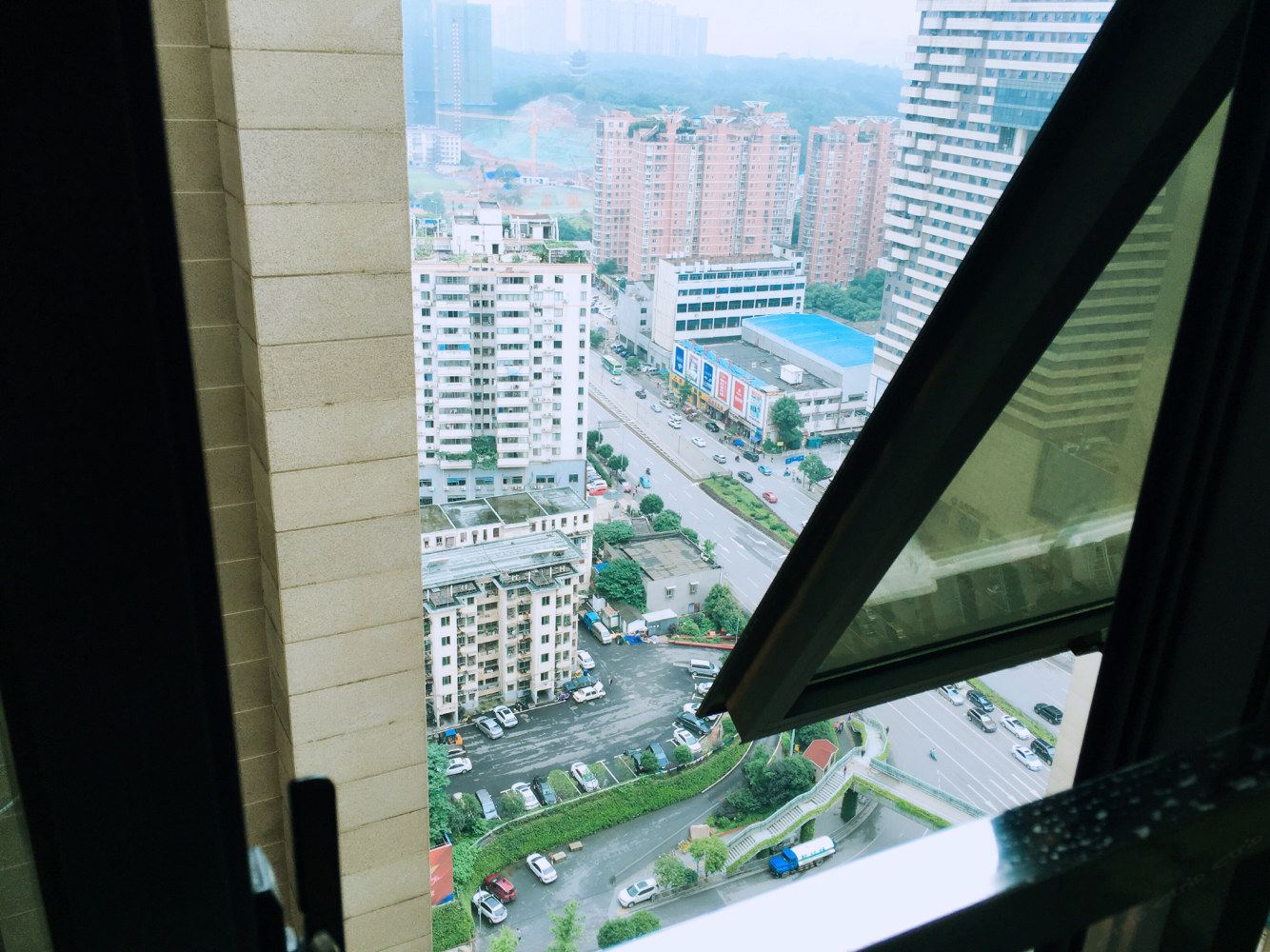 长沙贤惠晶之家公寓(南湖路隧道店)