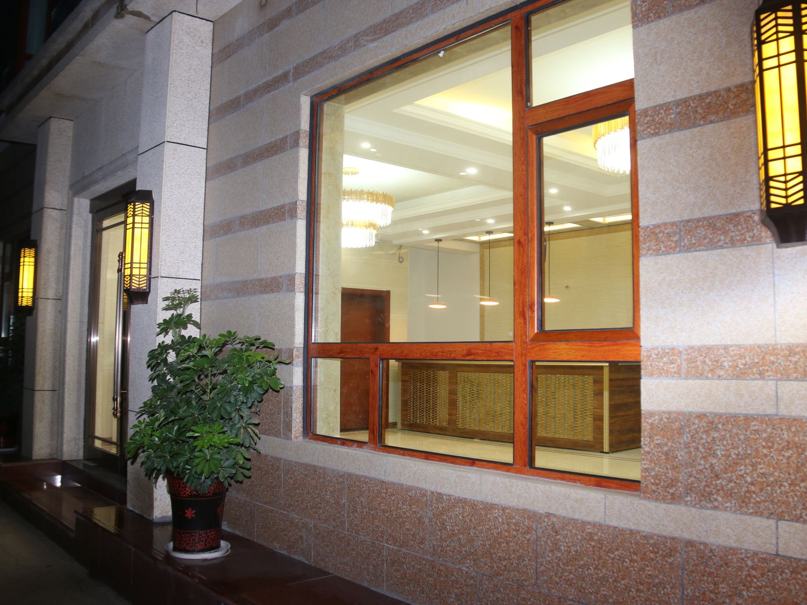登封嵩门酒店