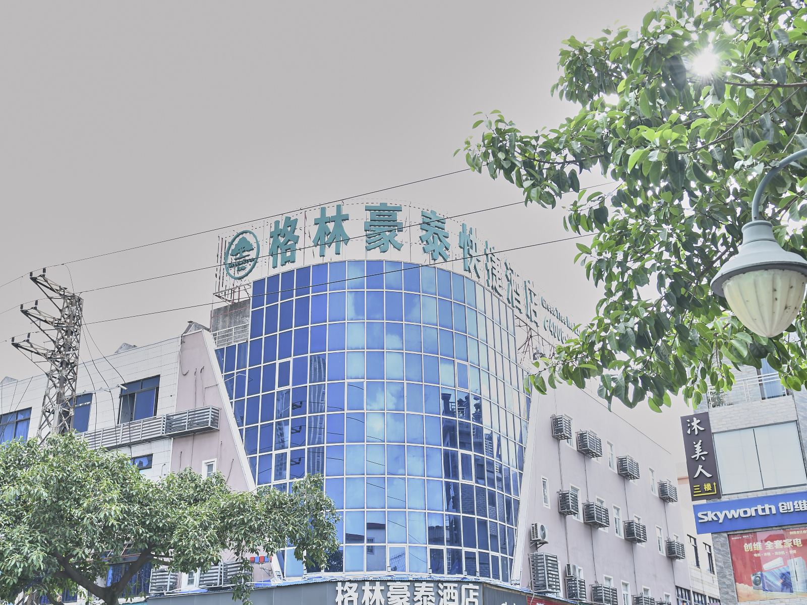 格林豪泰快捷酒店(佛山顺德龙江店)